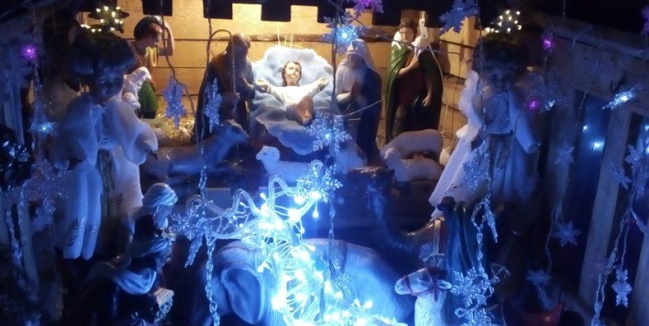 Obok tej szopki w Domanicach Kolonii nie da przejść się obojętnie!