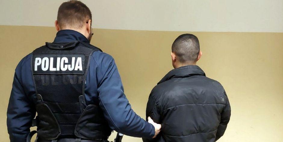 Policjant w czasie wolnym od służby robił zakupy. Gdy usłyszał okrzyk „złodziej” zadziałał błyskawicznie