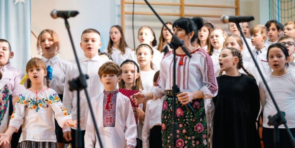 W siedleckiej „Szóstce” kolędowali w intencji pokoju na Ukrainie