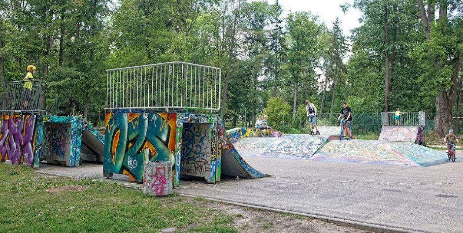  Skatepark, pumptrack, streetball i parkour