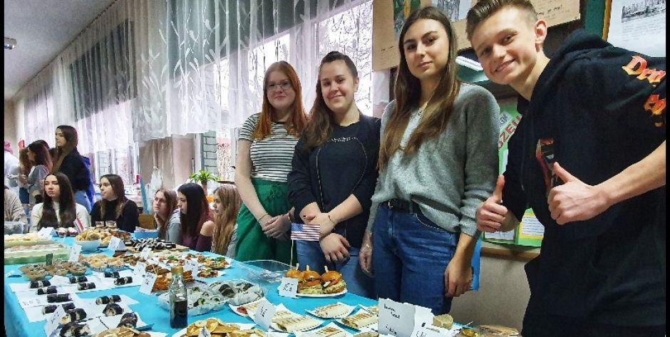 Kiermasz charytatywny - turystycznie i ze smakiem