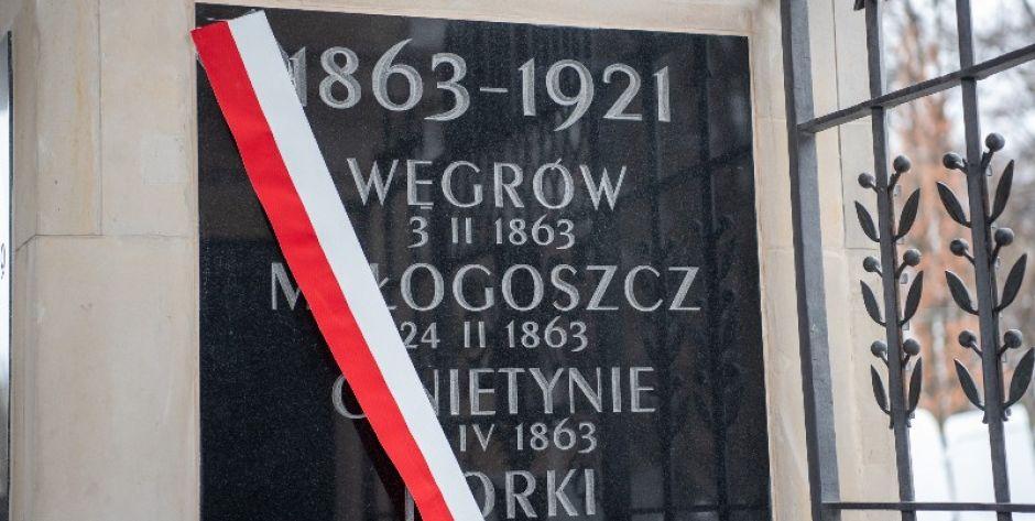 Bitwa pod Węgrowem na Grobie Nieznanego Żołnierza. Wicepremier odsłonił inskrypcję