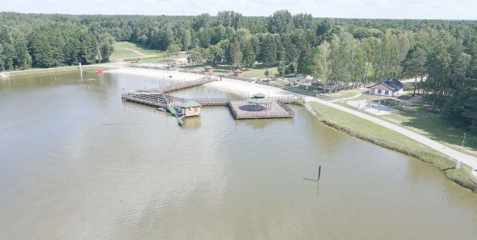 Zalew Zimna Woda to nie Lazurowe Wybrzeże i nie powstanie tam „Holiday Inn”