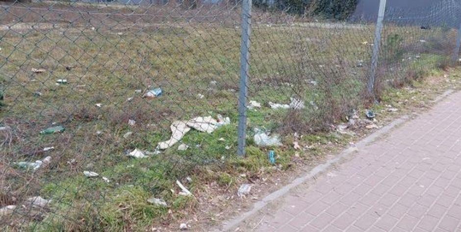 Śmietnisko w centrum Siedlec 
