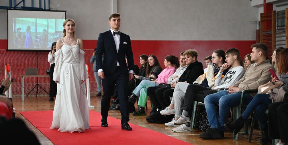 Pierwszy Pokaz Mody w ZSP nr 5 w Siedlcach
