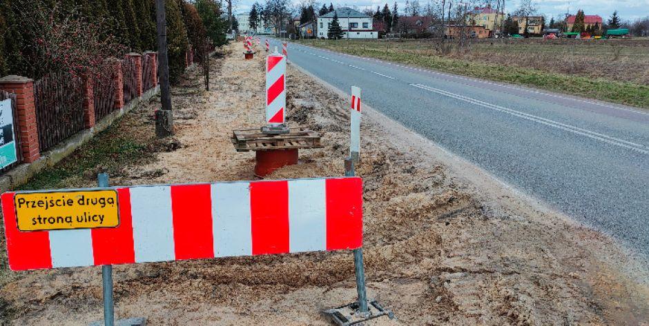 Trwają prace na drodze krajowej w Sterdyni