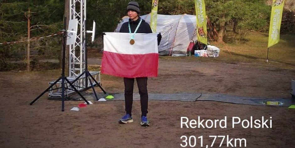 Patryk Świętochowski z rekordem Polski. W 45 godzin przebiegł ponad 300 km!