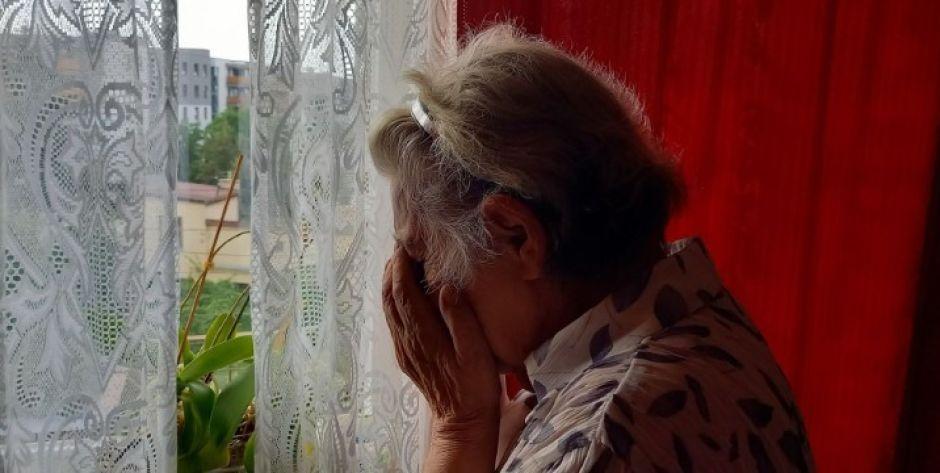 Chcąc chronić pieniądze przed złodziejami, sama je im przelała! Siedlczanka straciła prawie 50 tys. złotych