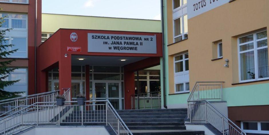 Węgrów: Czy burmistrz chce oszczędzać na dzieciach?