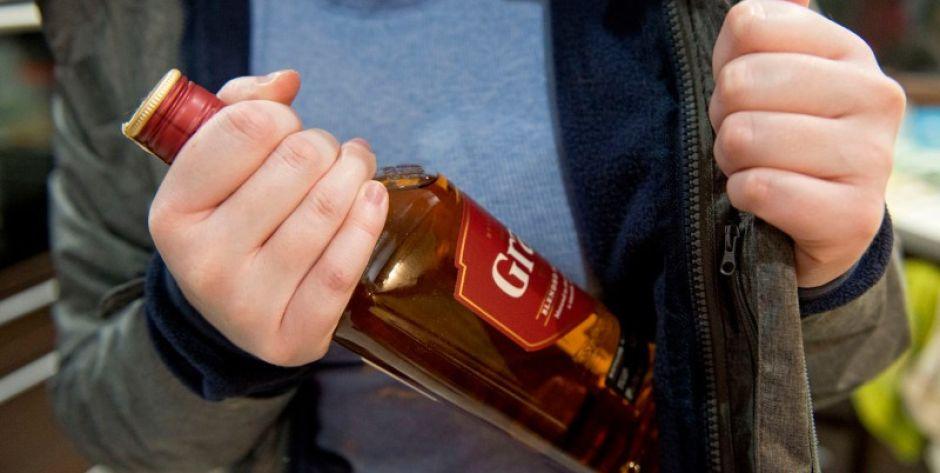 Pijany 61-latek zawiadomił policję, że chce się zabić. Później śmiał się z mundurowych, że uwierzyli...