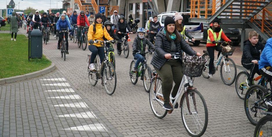 Ulicami Siedlec przejechał rodzinny rajd rowerowy 