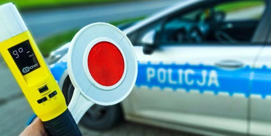 Siedlce: Pijany sprawca kolizji próbował uciec. Jechał samochodem bez badań technicznych i OC