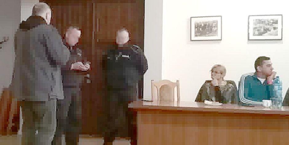 Łaskarzew: Policja w magistracie - Kto był agresywny i kto komu groził?