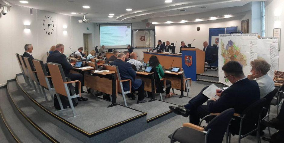 Siedleccy radni poszli na rekord. Sesja od godz. 10.00 do 23.25.