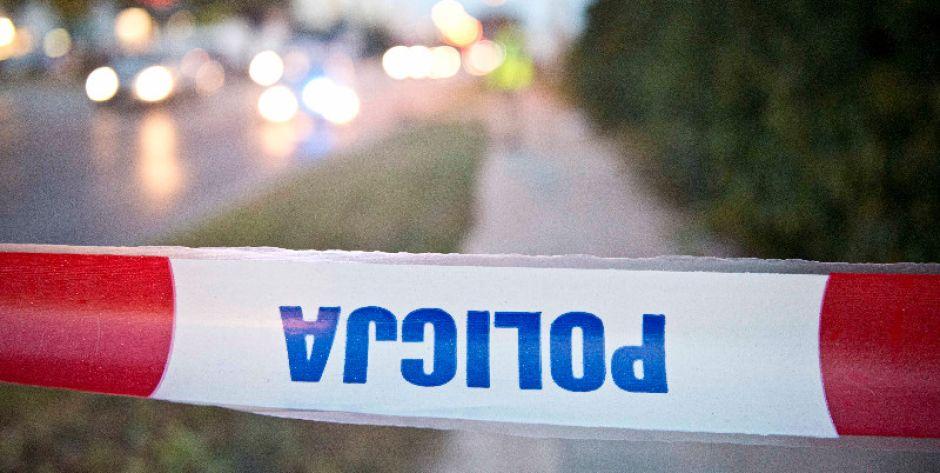 Przed policją schował się w rowie