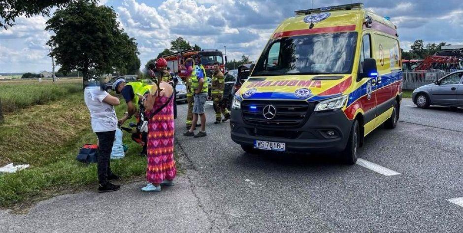 Wypadek w Ługach-Rętkach. Trzy osoby poszkodowane