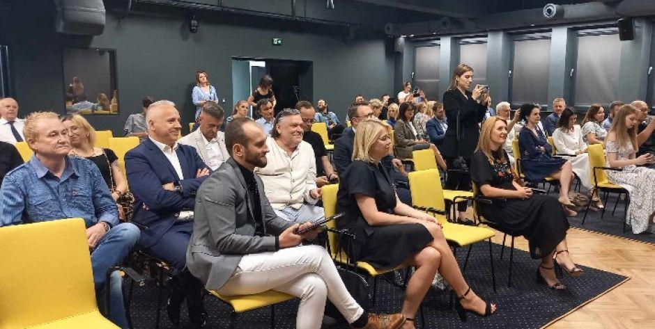 Nowe PeHa!