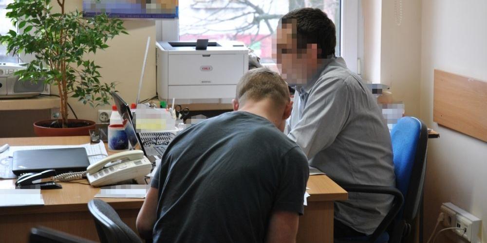Groził kobiecie nożem