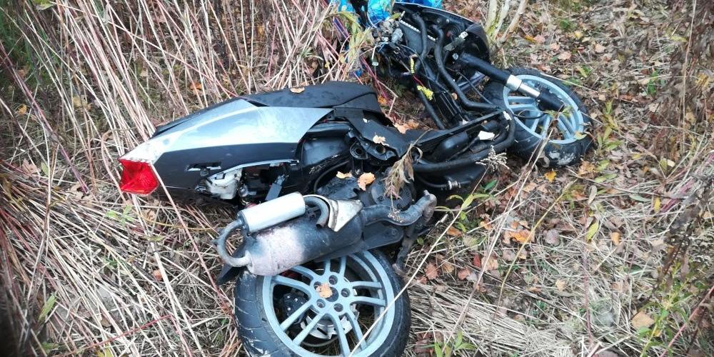 2 nastolatków ukradło skuter