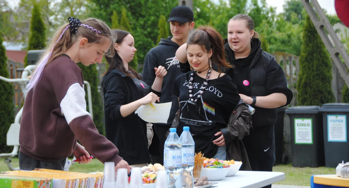 Dzień Dziecka i urodzinowa radość w Wołyńcach – święto pełne kolorów i uśmiechów