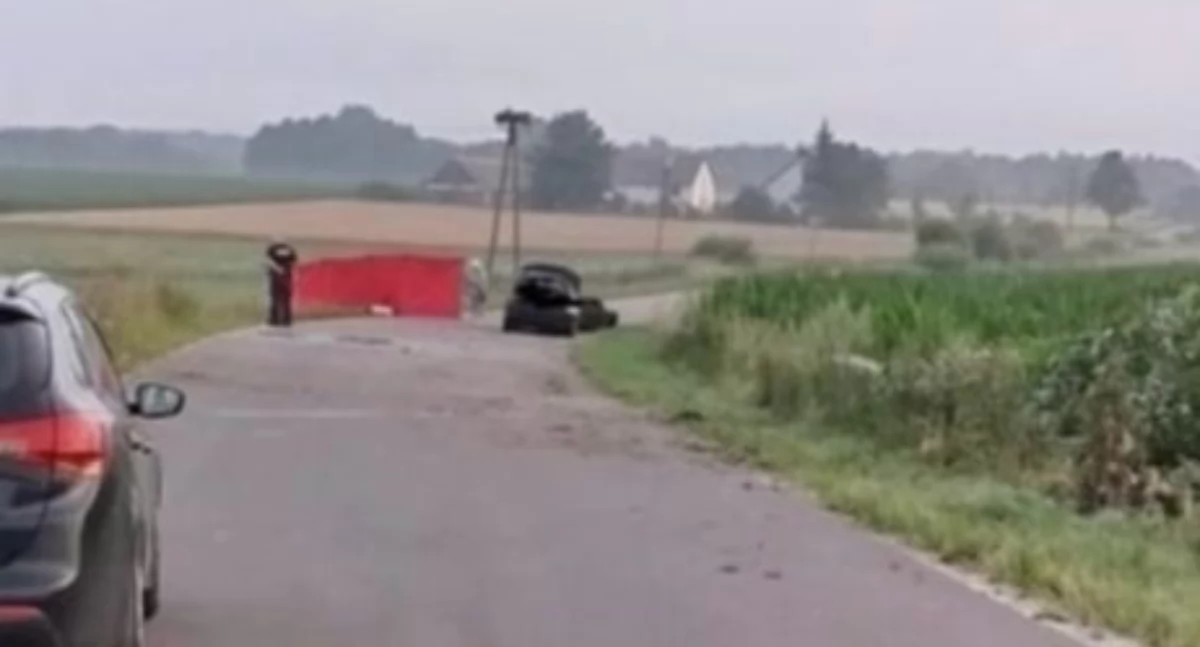 Tragiczne dachowanie samochodu w gminie Repki. Jedna osoba nie żyje - AKTUALIZACJA