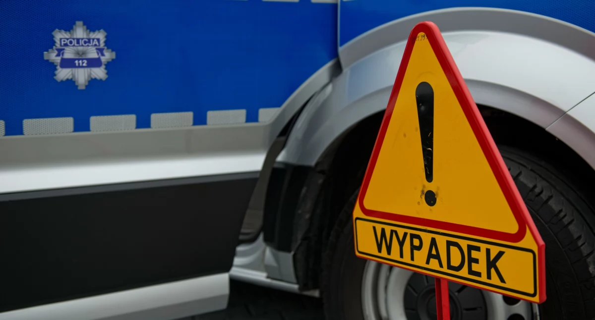 Potrącenie pieszego w Izdebnie Kolonii. 69-latek trafił do szpitala