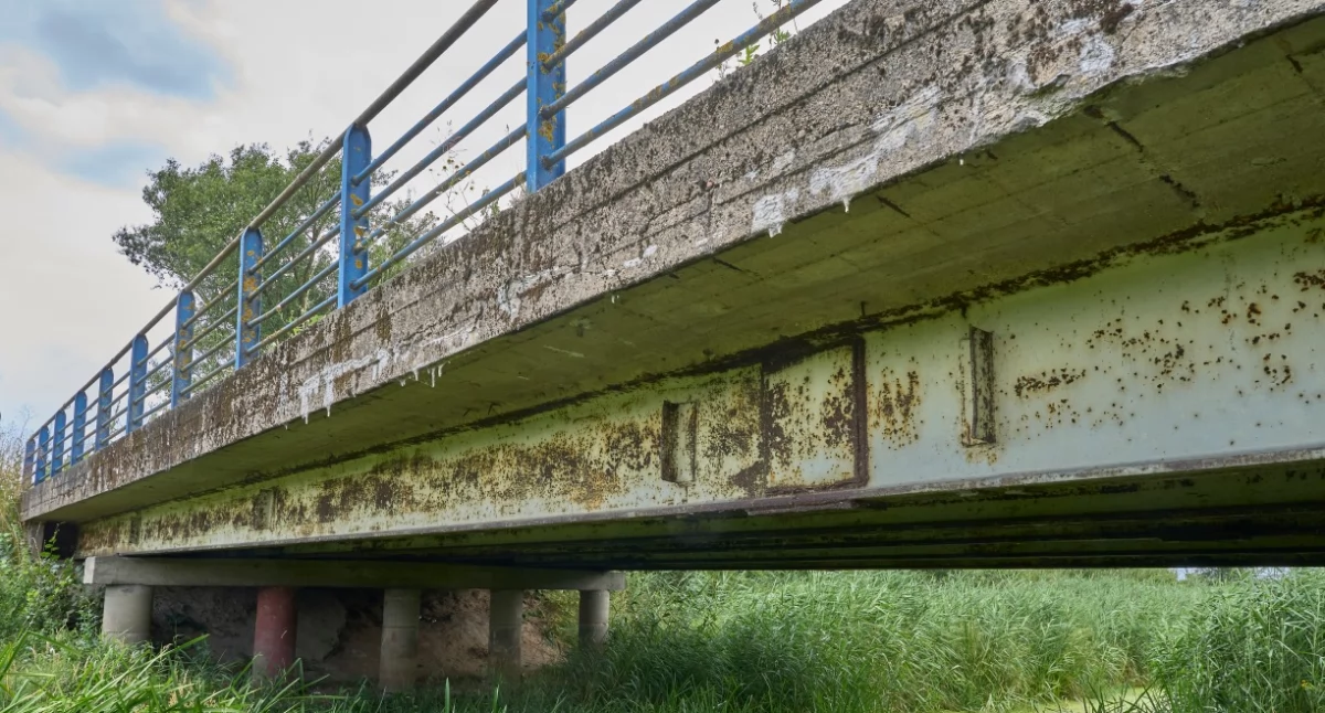 Nowy most między Kownaciskami a Krześlinem coraz bliżej