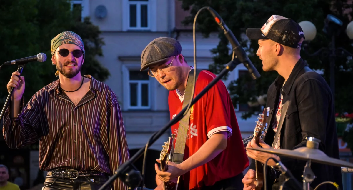 Wehikuł czasu na Skwerze – Skazani na Dżem porwali publiczność