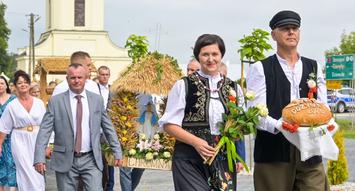 Parafia w Zbuczynie dziękuje za plony – radość, tradycja i wspólna biesiada ZDJĘCIA i FILM
