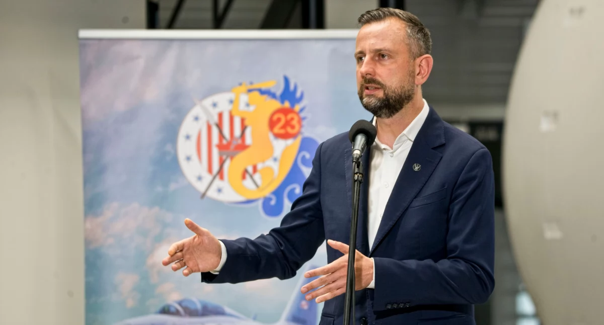 Naruszenie polskiej przestrzeni powietrznej przez rosyjskie drony – rząd zwołał nadzwyczajne posiedzenie