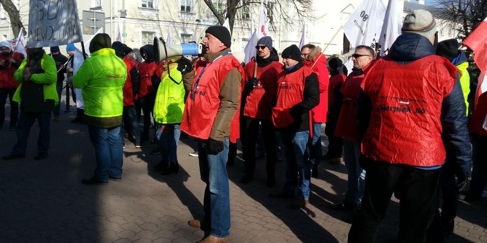 Pikieta i blokada DK 63