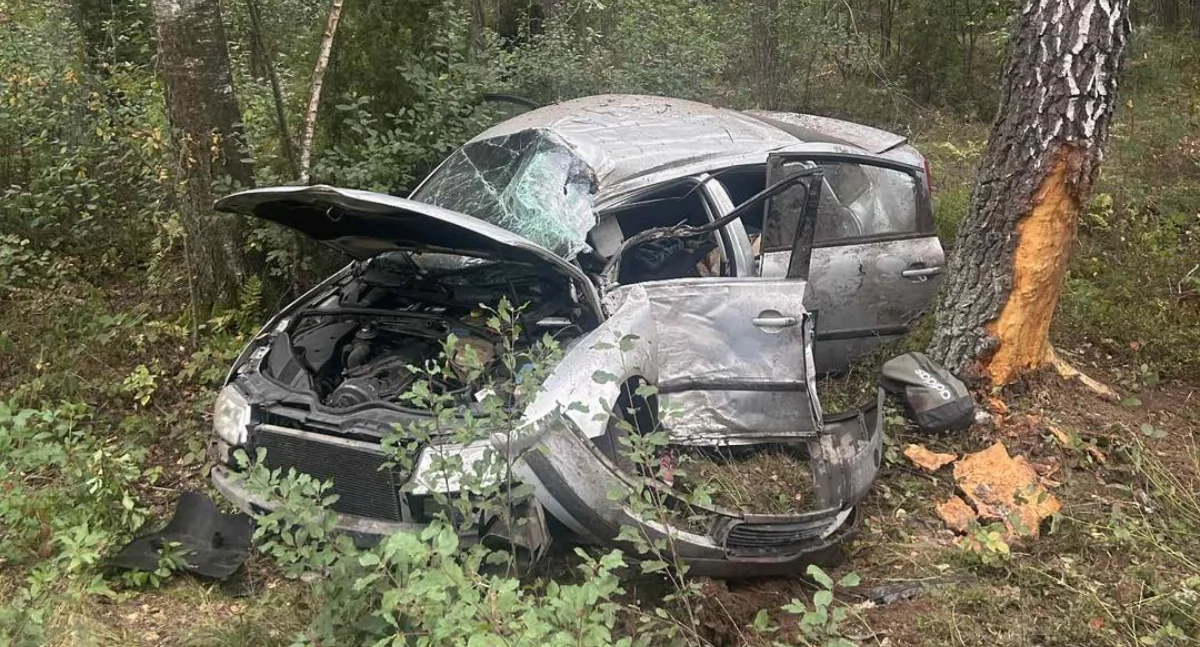 Groźny wypadek w Wielicznej. Dwie osoby w szpitalu, lądował śmigłowiec LPR