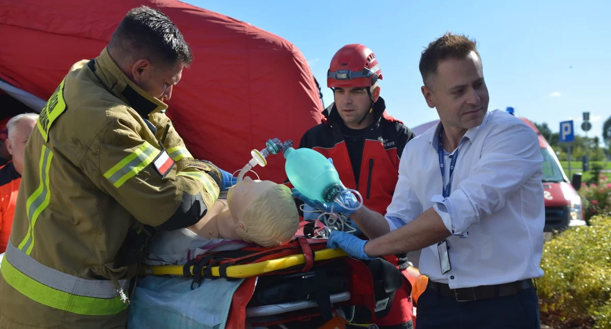 Pożar na szóstym piętrze i szpital polowy przed SOR-em. W Siedlcach odbyły się duże ćwiczenia ratownicze