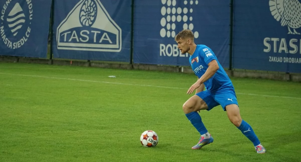 Szczęście było blisko. Karny w 90 minucie pozbawił Pogoń Siedlce wygranej