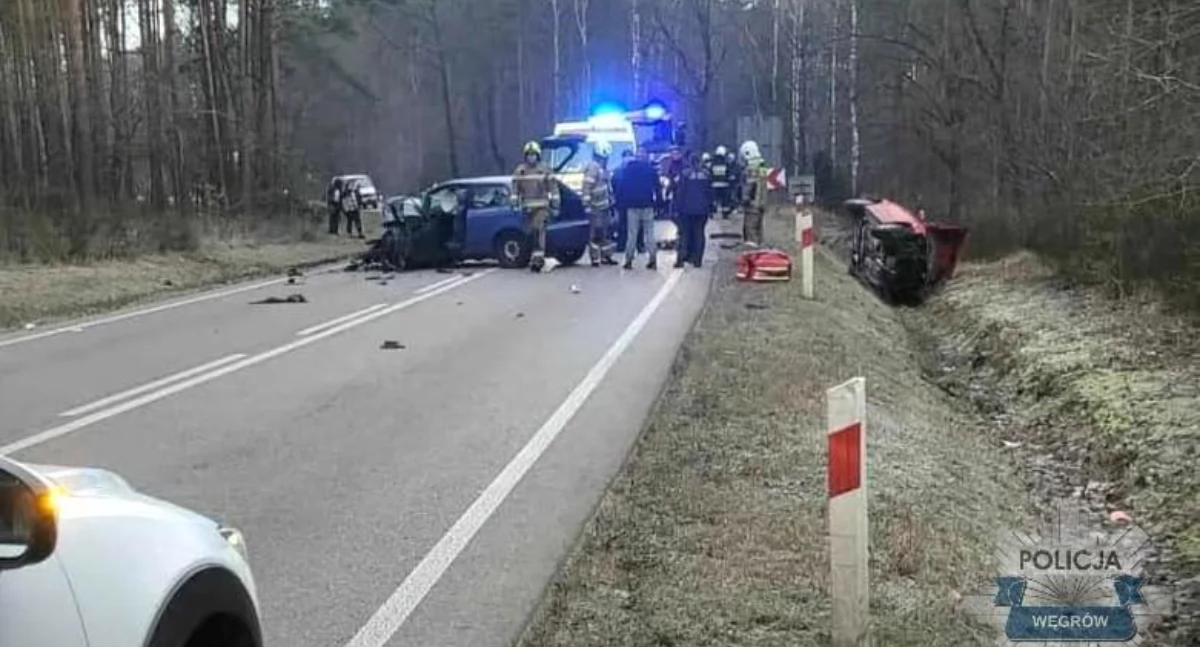 Poważny wypadek na DK 62. Pięć osób poszkodowanych. Droga całkowicie zablokowana  