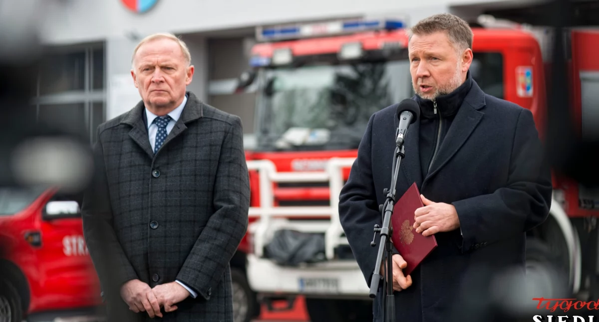 Rekordowy Program Modernizacji Służb Mundurowych. Minister Marcin Kierwiński i wiceminister Czesław Mroczek w Mińsku Mazowieckim