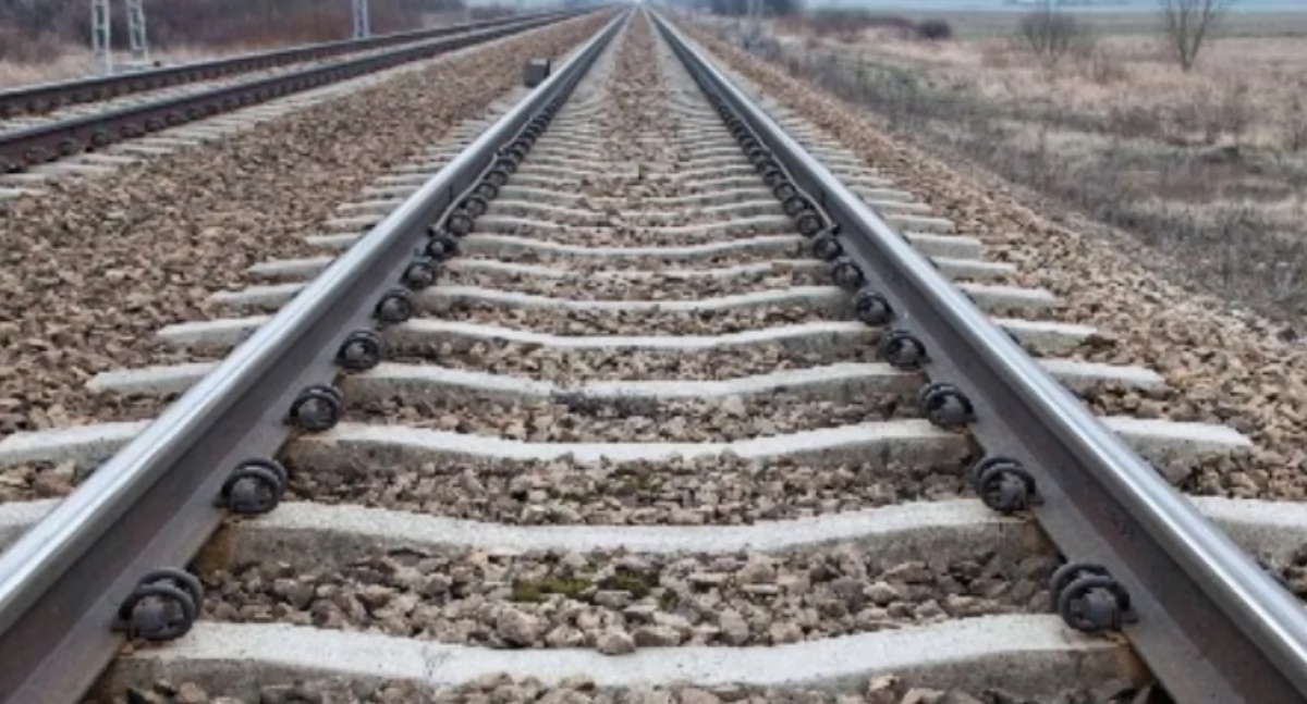 Nowe Dębe Wielkie: Syn zamordowanego z Mrozów zginął pod pociągiem. To samo miejsce, co październikowa tragedia