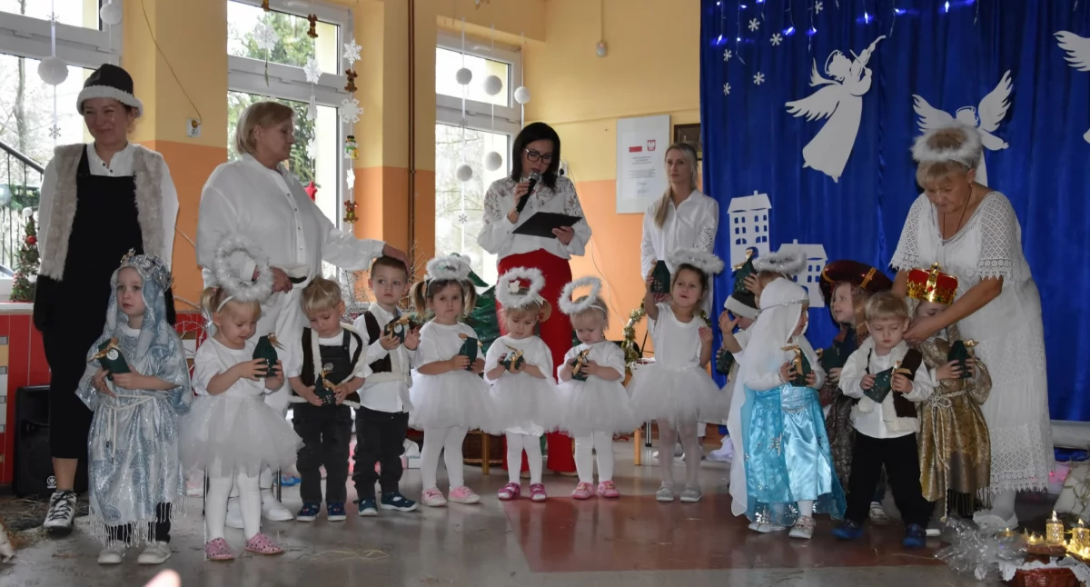Czegoś słodszego zapewne już dziś nie zobaczycie! Pszczółki i Stokrotki wystawiły Jasełka!