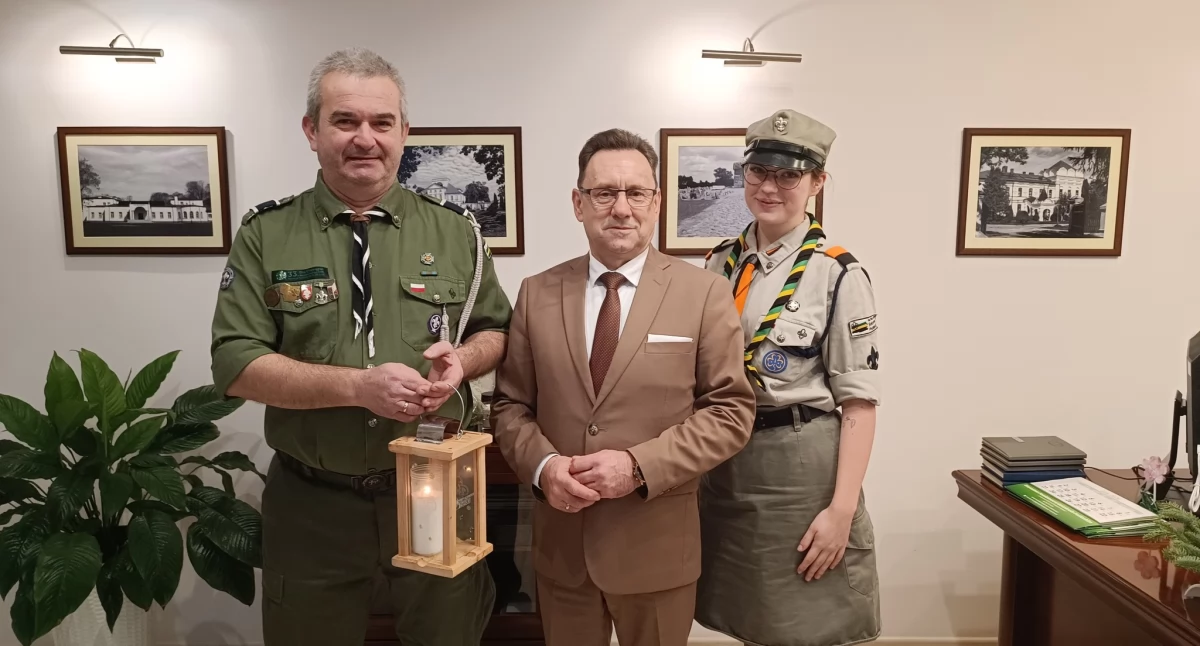Harcerze ze Sokołowa Podlaskiego przekazali Betlejemskie Światło Pokoju 