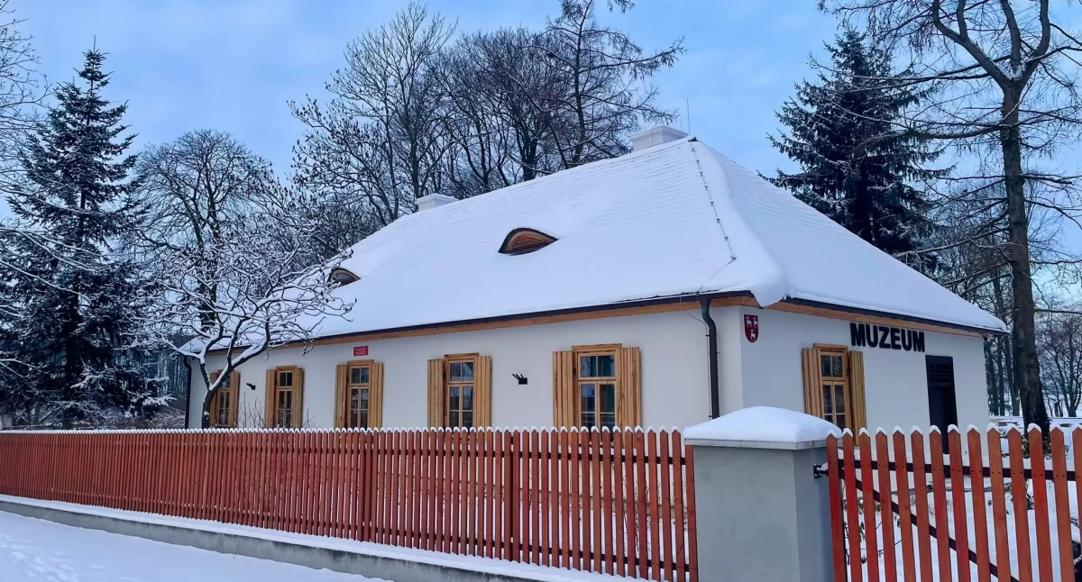 Rusza kolejny etap rewitalizacji miejsca narodzin noblisty. Dwór Sienkiewicza wróci do Woli Okrzejskiej