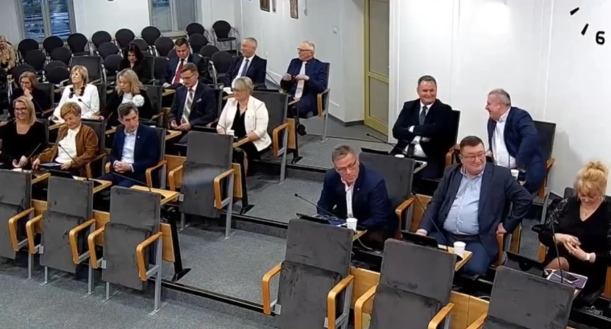 Kredyt na cyfryzację, Honorowy Obywatel i FASD – sesja miejska już jutro 
