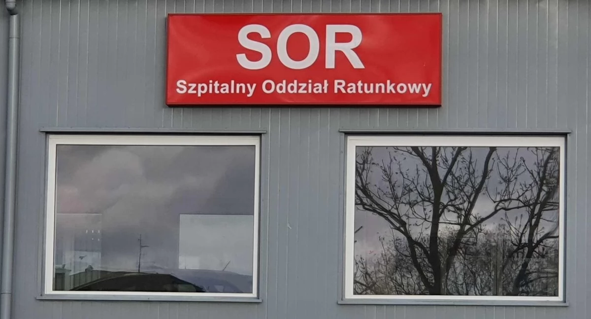 Siedlce: Zaatakował butelką ratowniczkę medyczną, bo zabroniła mu palić