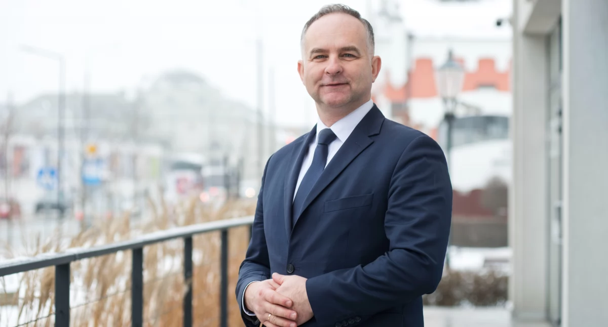 Jest tam, gdzie pieniądze dla gminy - rozmowa z Samorządowcem Roku 2025 Sławomirem Wasilczukiem