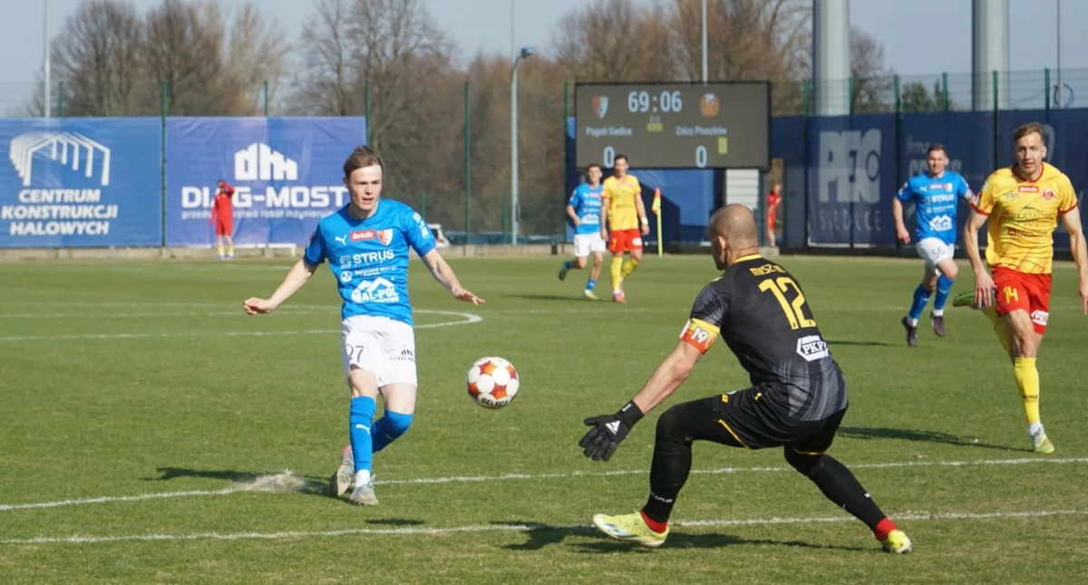 Pogoń Siedlce - Znicz Pruszków - złoty gol Karola Podlińskiego (zdjęcia)