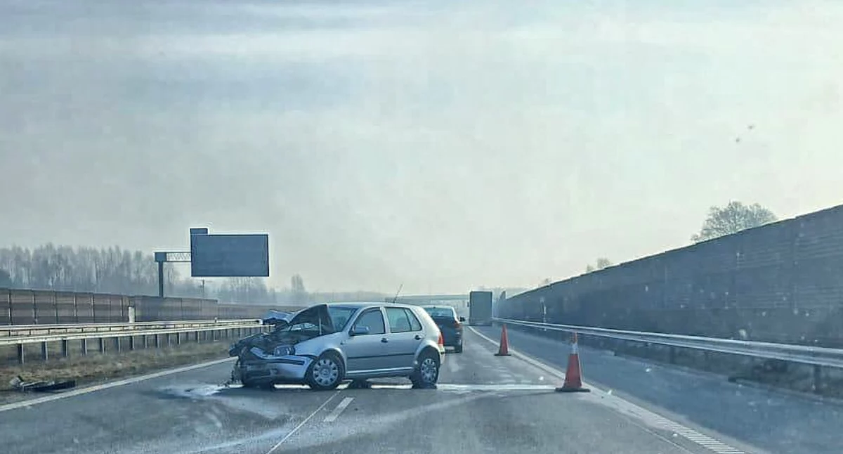 Wypadek na A2 w kierunku Siedlec. Jedna osoba ranna, trasa jest zablokowana (aktualizacja)