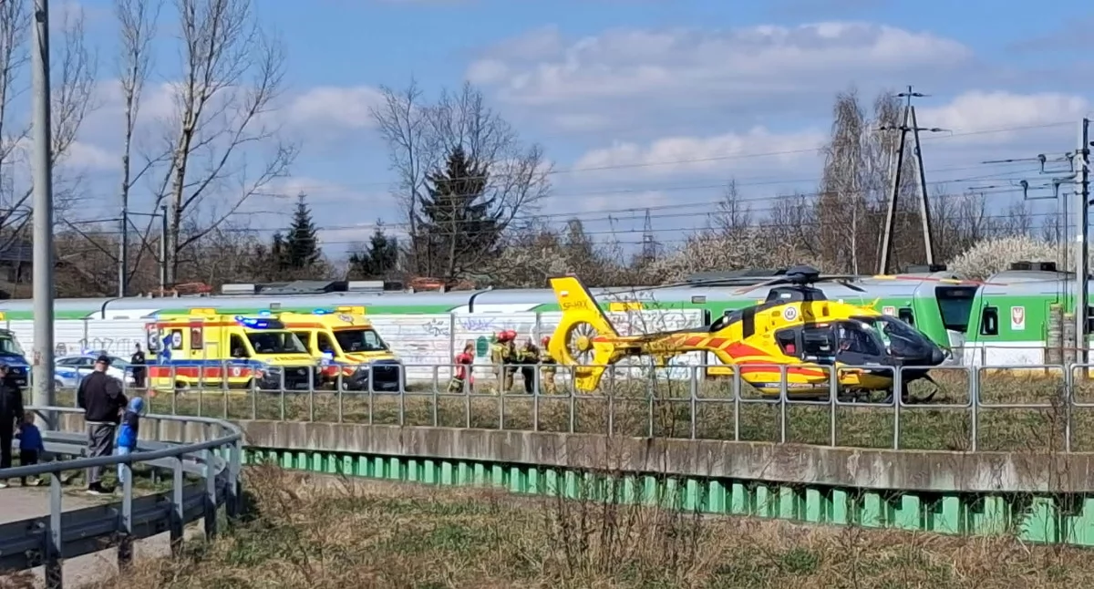 Pociąg potrącił pieszego w Siedlcach. Na miejsce wezwano śmigłowiec LPR (AKTUALIZACJA)