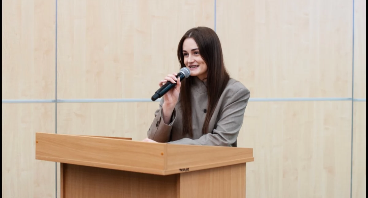 Debata o uzależnieniach na Uniwersytecie w Siedlcach. Młodzi o granicach i odpowiedzialności