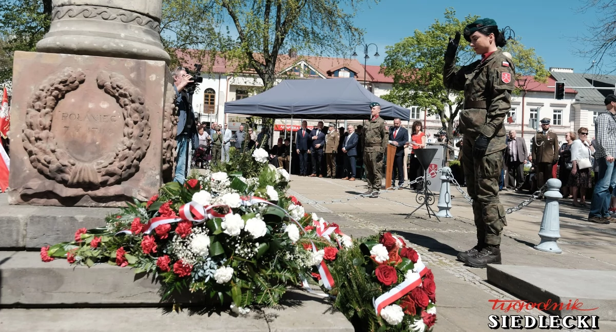 Siedlce uczciły 235. rocznicę Konstytucji 3 Maja. Uroczyste obchody z udziałem mieszkańców (zdjęcia+filmy)