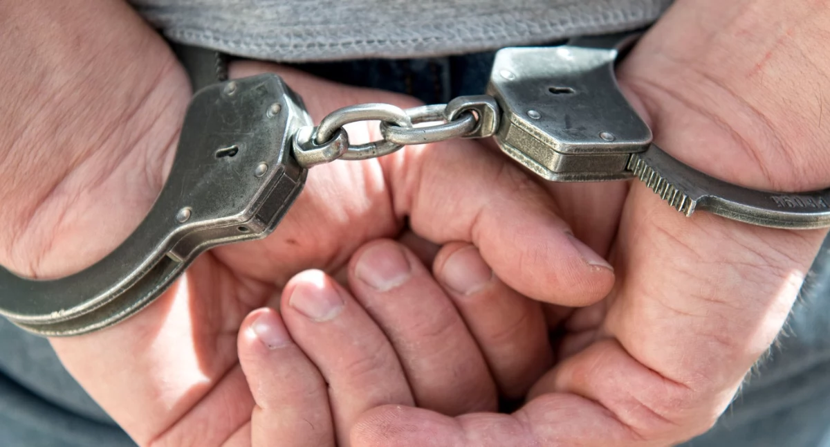 Policjant po służbie rozpoznał złodzieja paliwa. 24-latek zatrzymany z narkotykami