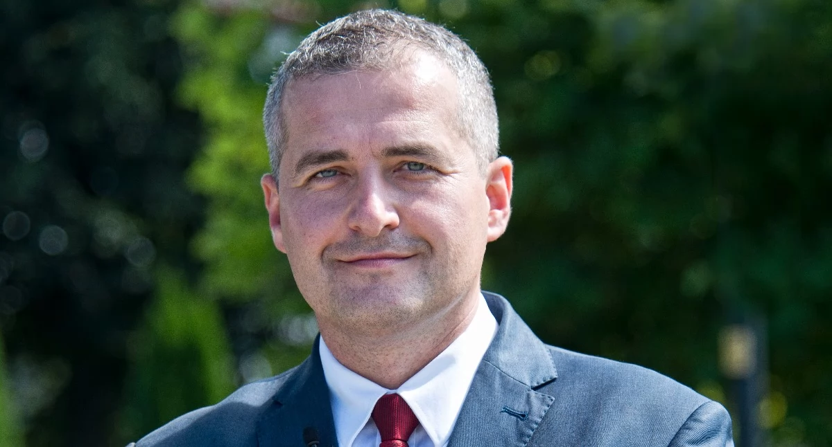 Wójt gminy Zbuczyn Hubert Pasiak: Nie będę marnował publicznych pieniędzy i oświetlał pól oraz lasów
